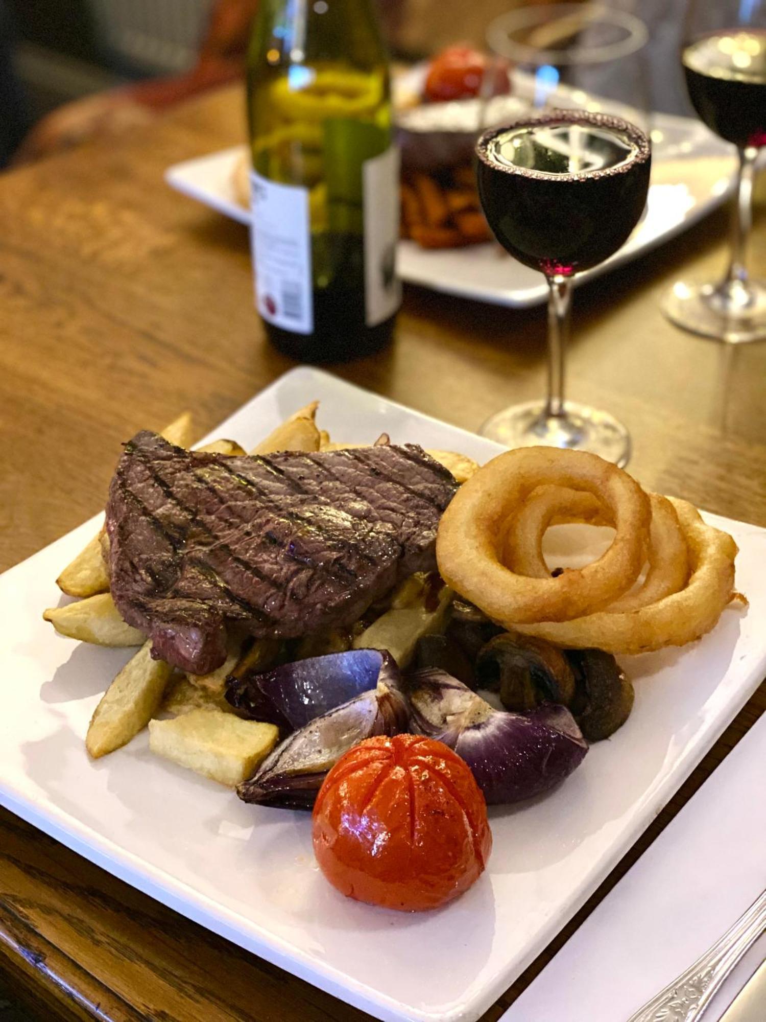 Kings Head - Riverside,